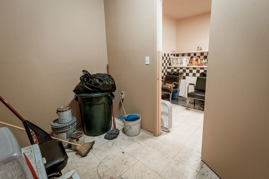 1748 W 79th Street Property Photo 7