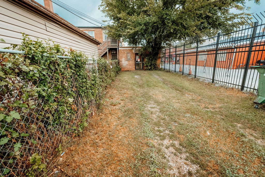 1748 W 79th Street Property Photo 9