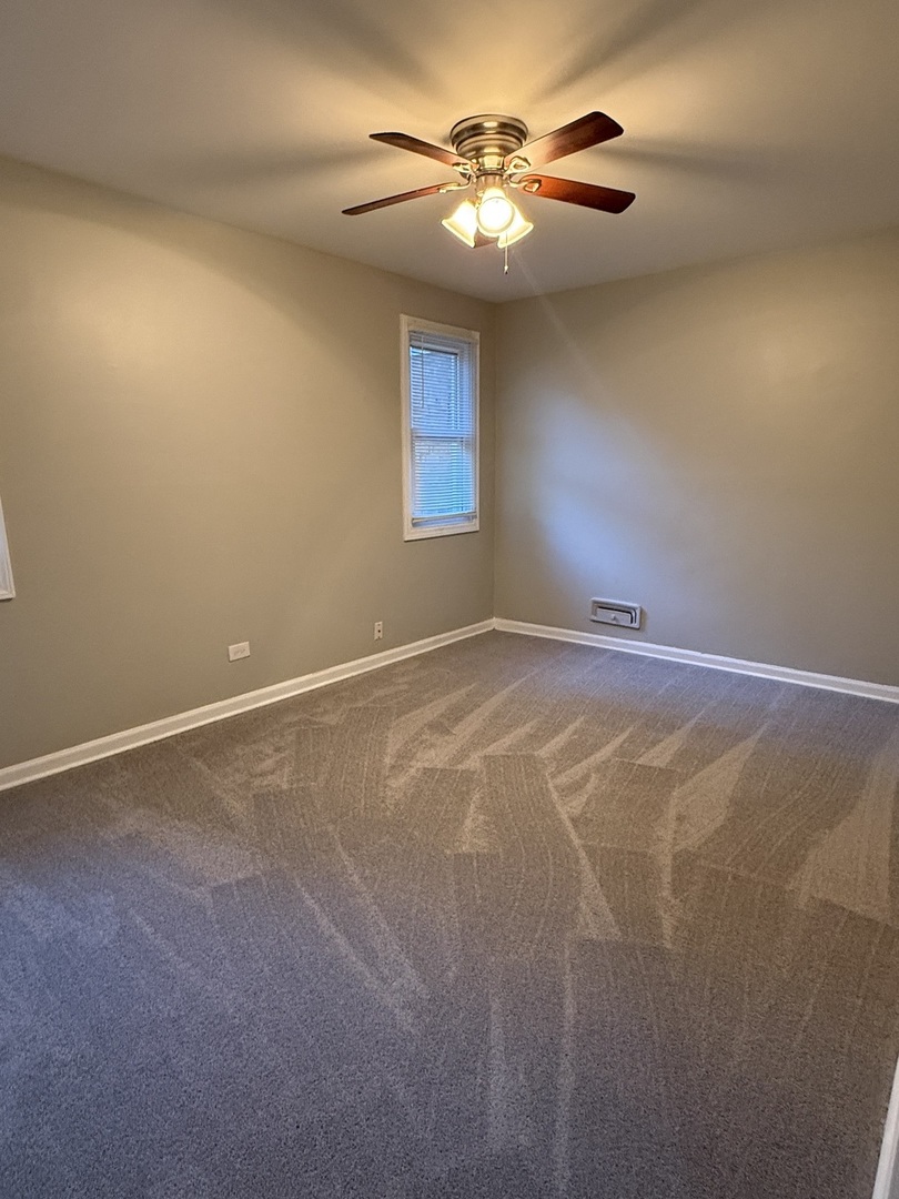 10806 S Komensky Avenue Property Photo 7