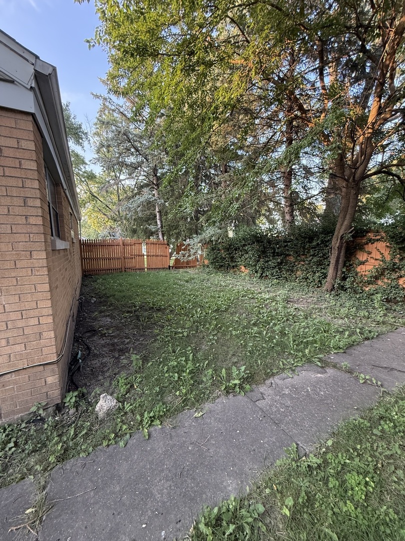 10806 S Komensky Avenue Property Photo 13