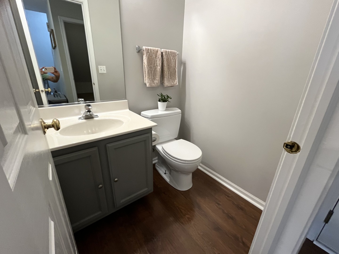 715 Sycamore Court Property Photo 16