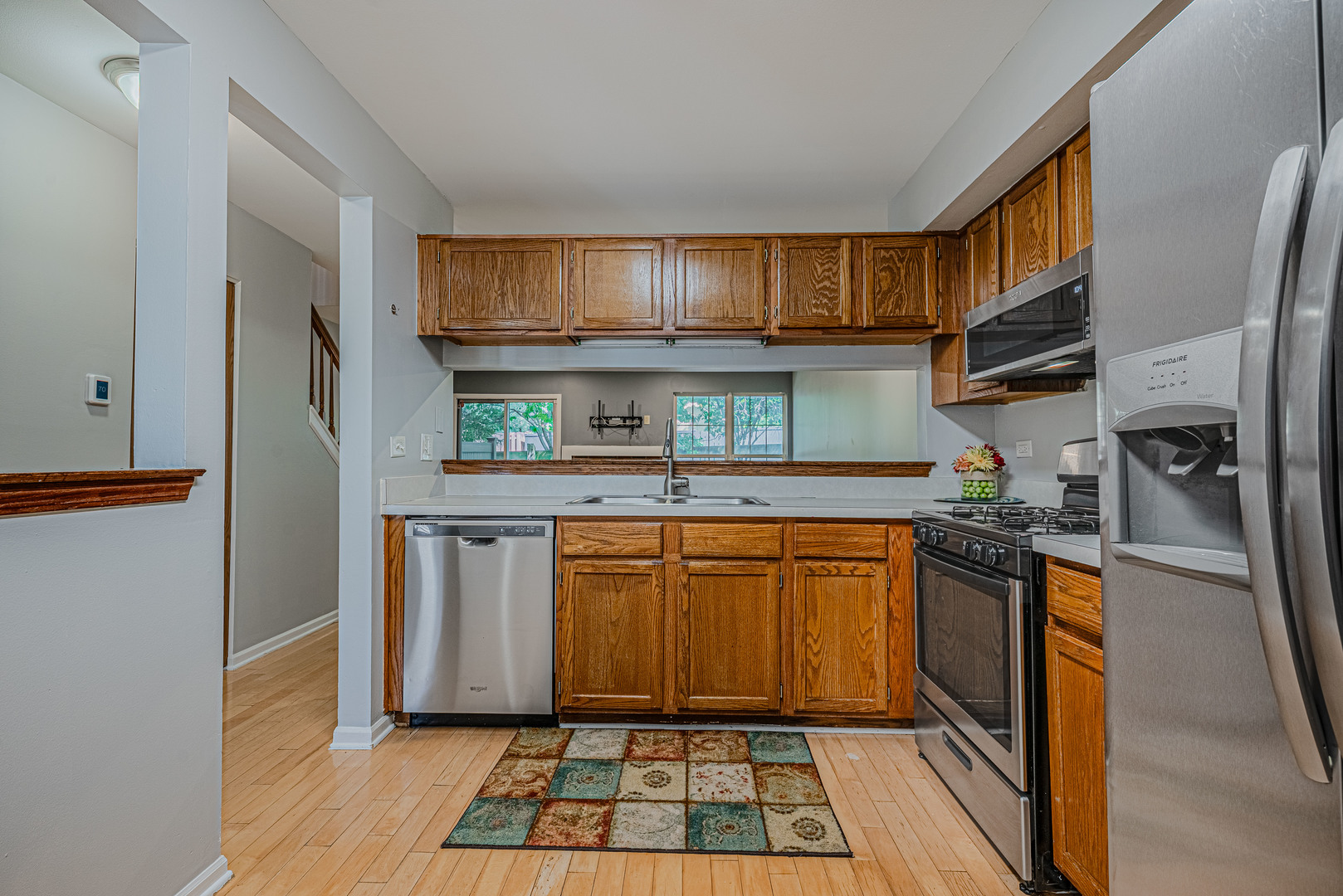 1069 Talbots Lane Property Photo 11