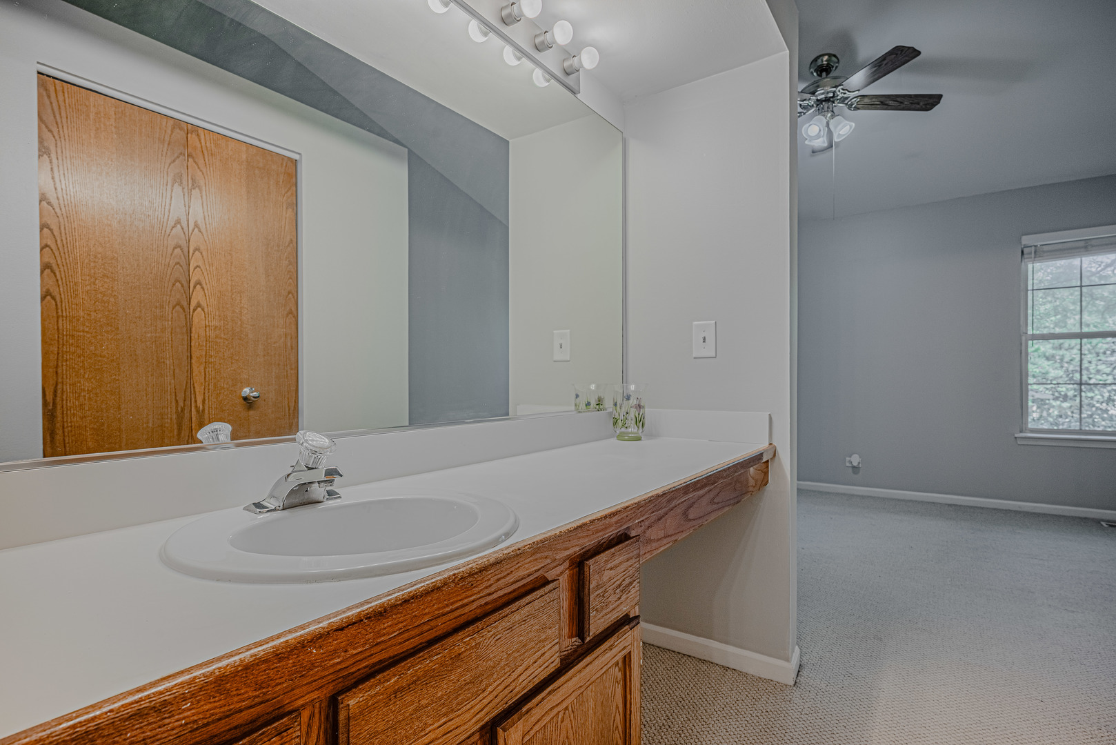 1069 Talbots Lane Property Photo 19
