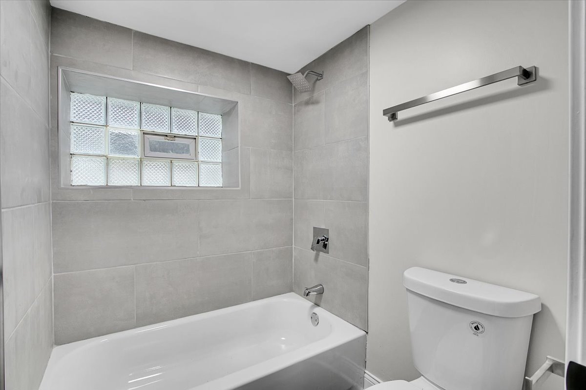 7320 S Oakley Avenue Property Photo 27