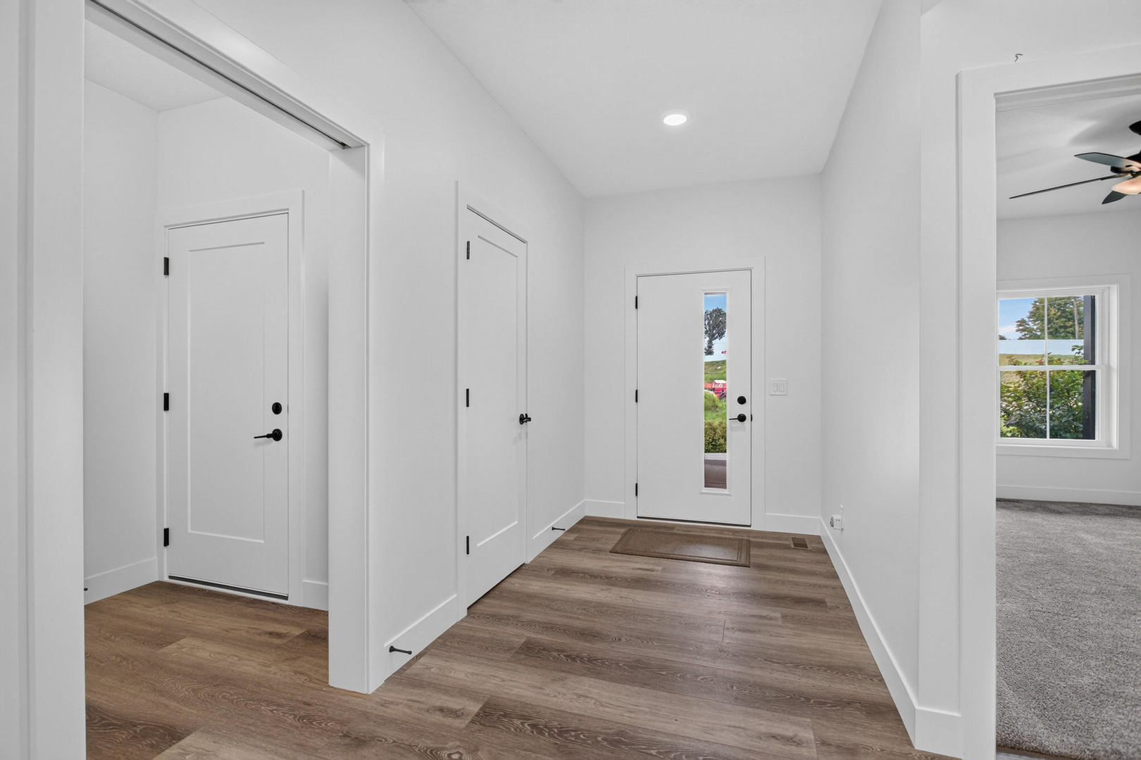 1319 Heights Court Property Photo 4
