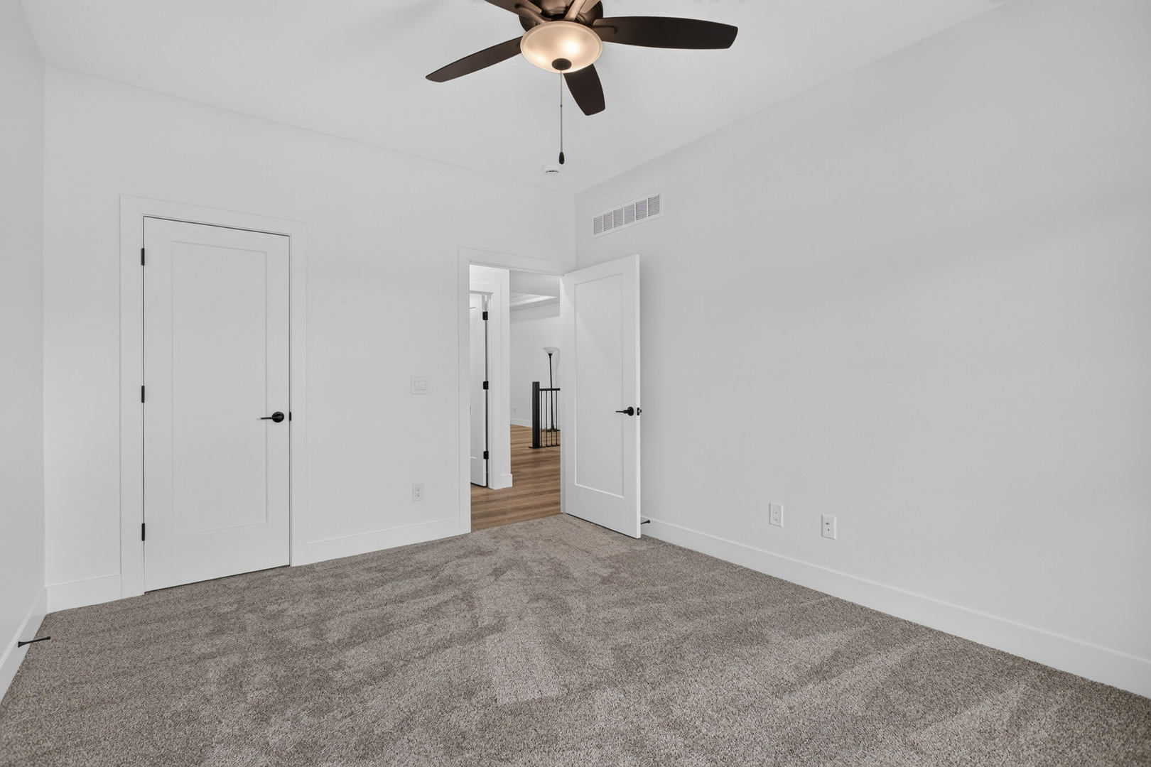 1319 Heights Court Property Photo 13