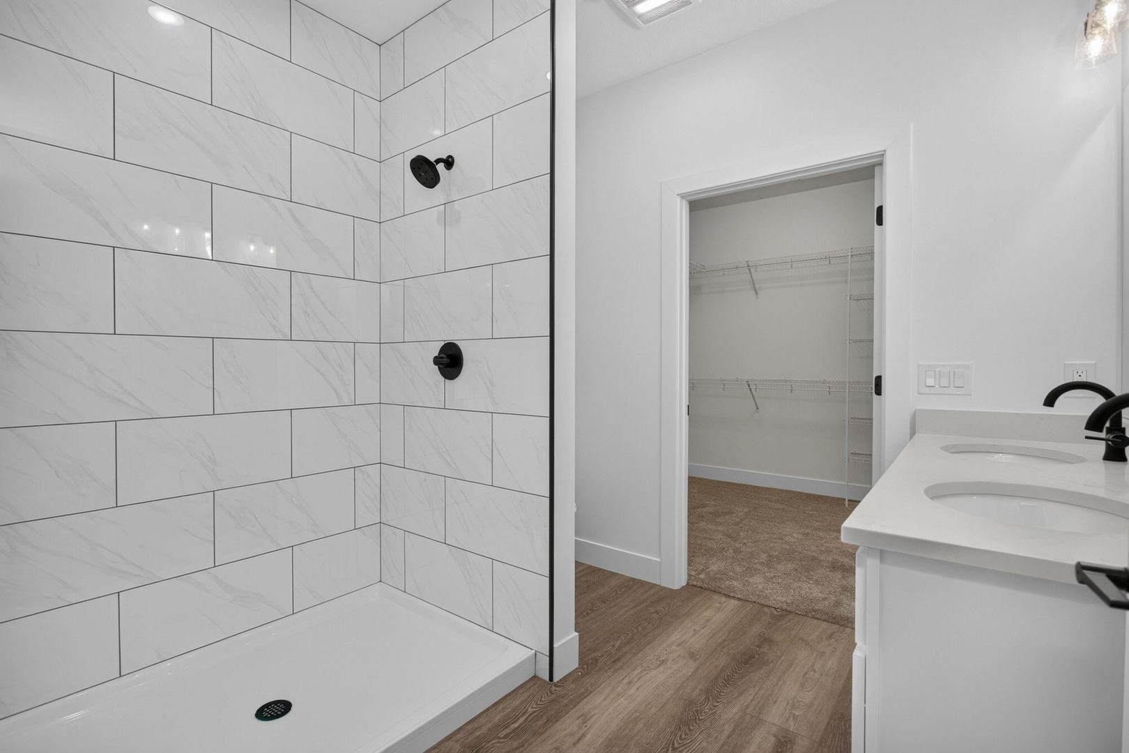 1319 Heights Court Property Photo 38