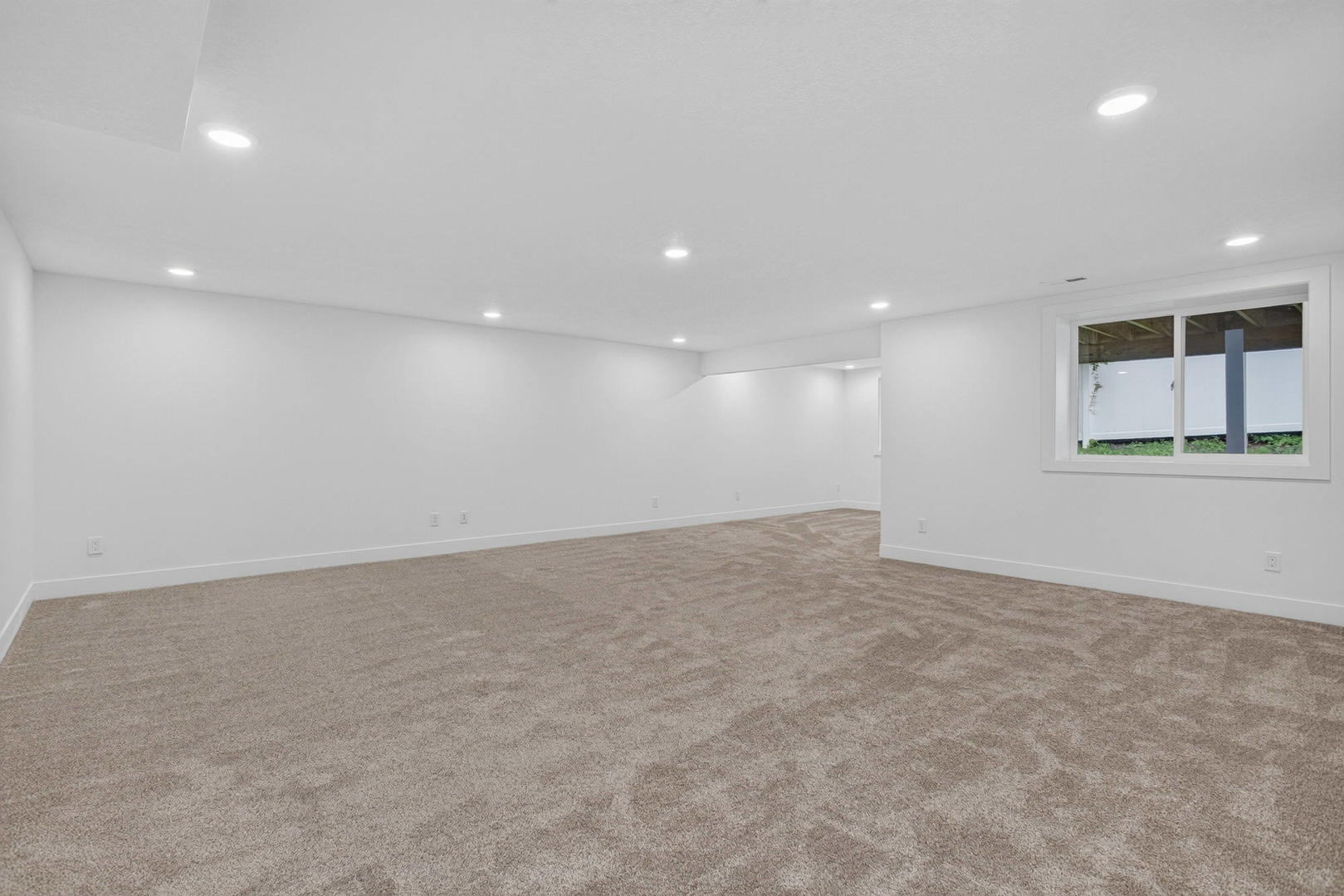 1319 Heights Court Property Photo 44