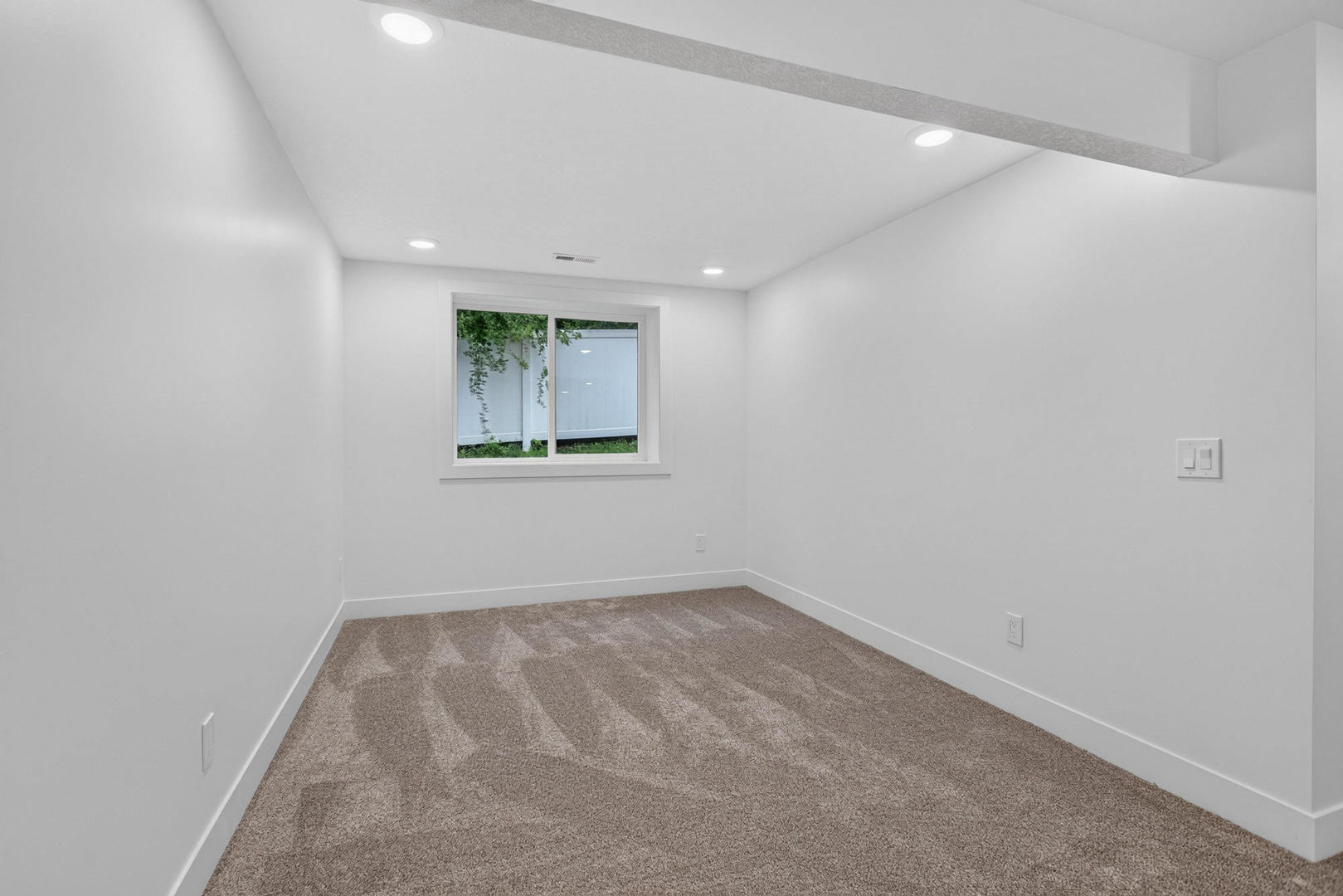 1319 Heights Court Property Photo 47