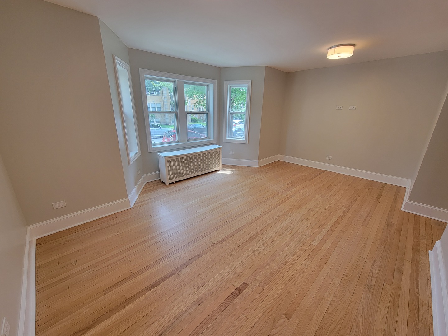 6422 N Richmond Street 3a Property Photo 3