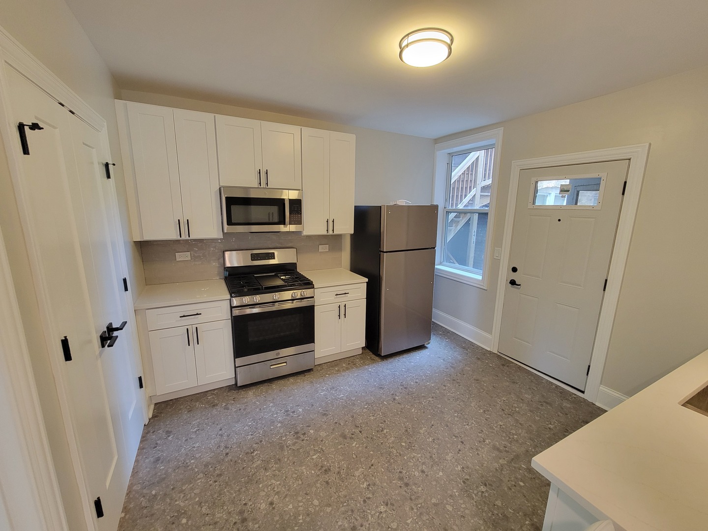 6422 N Richmond Street 3a Property Photo 12