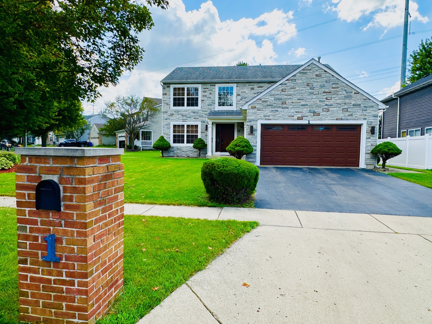 1 Stratford Court Property Photo 3