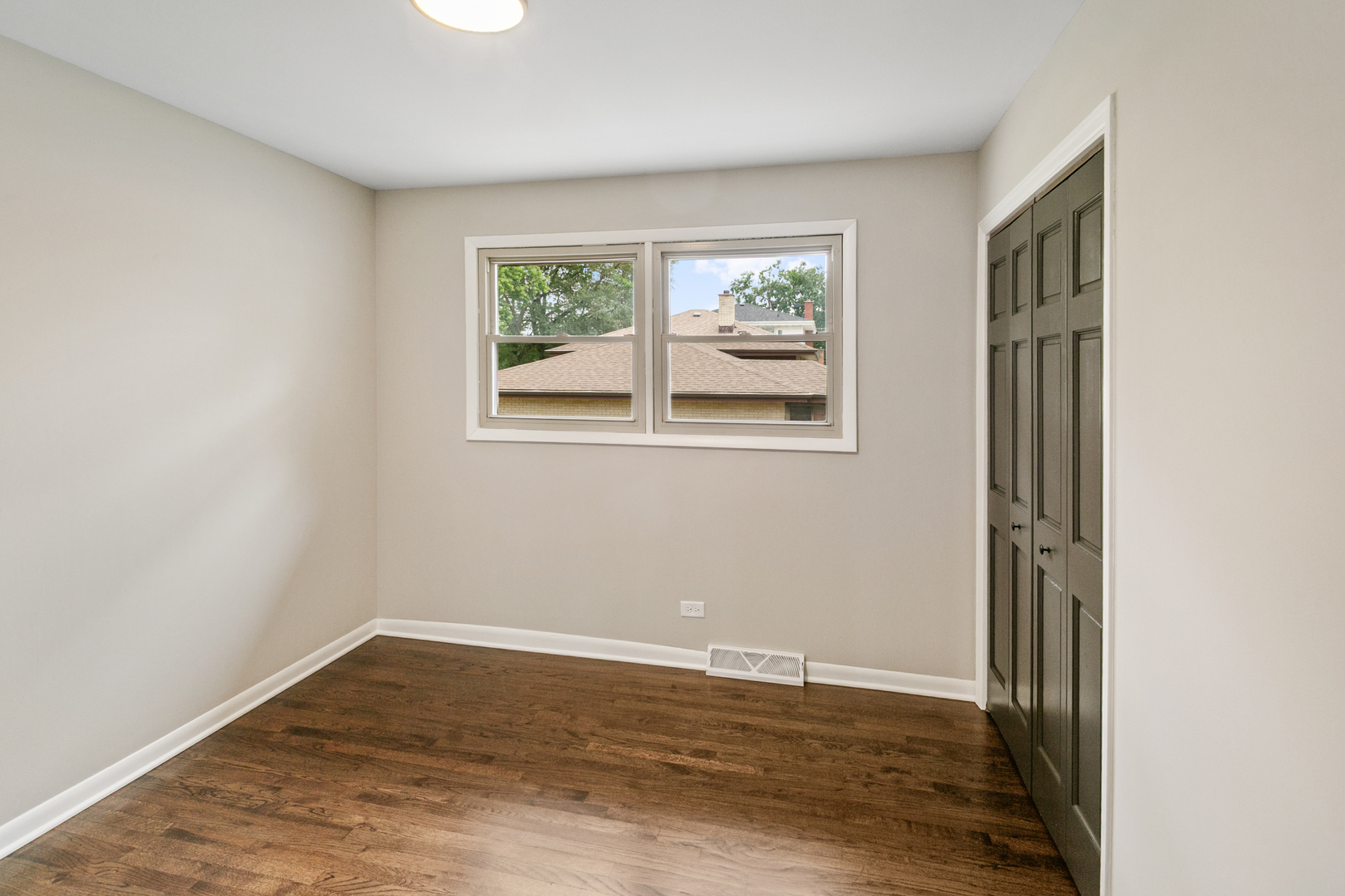 6833 W 127th Street Property Photo 19