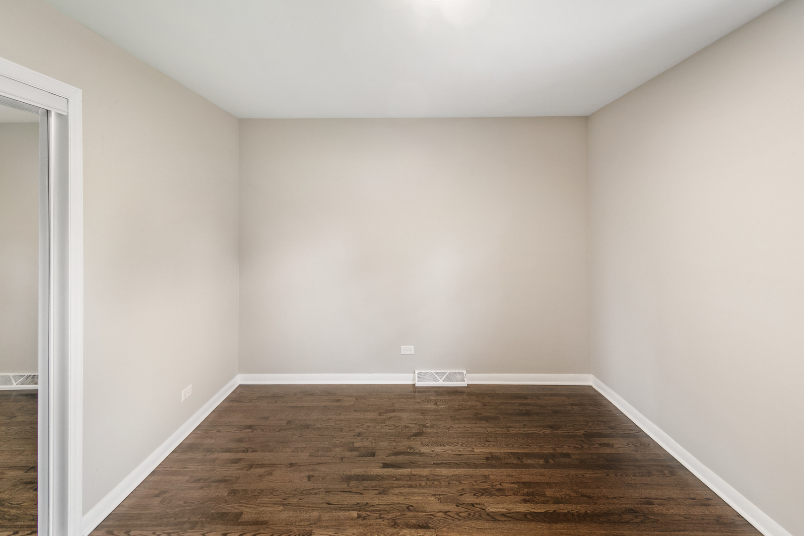 6833 W 127th Street Property Photo 20