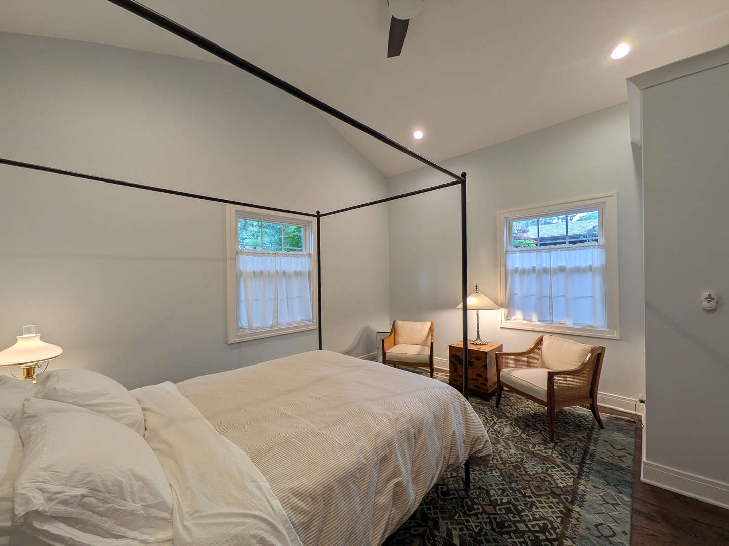 2741 Lincolnwood Drive Property Photo 18