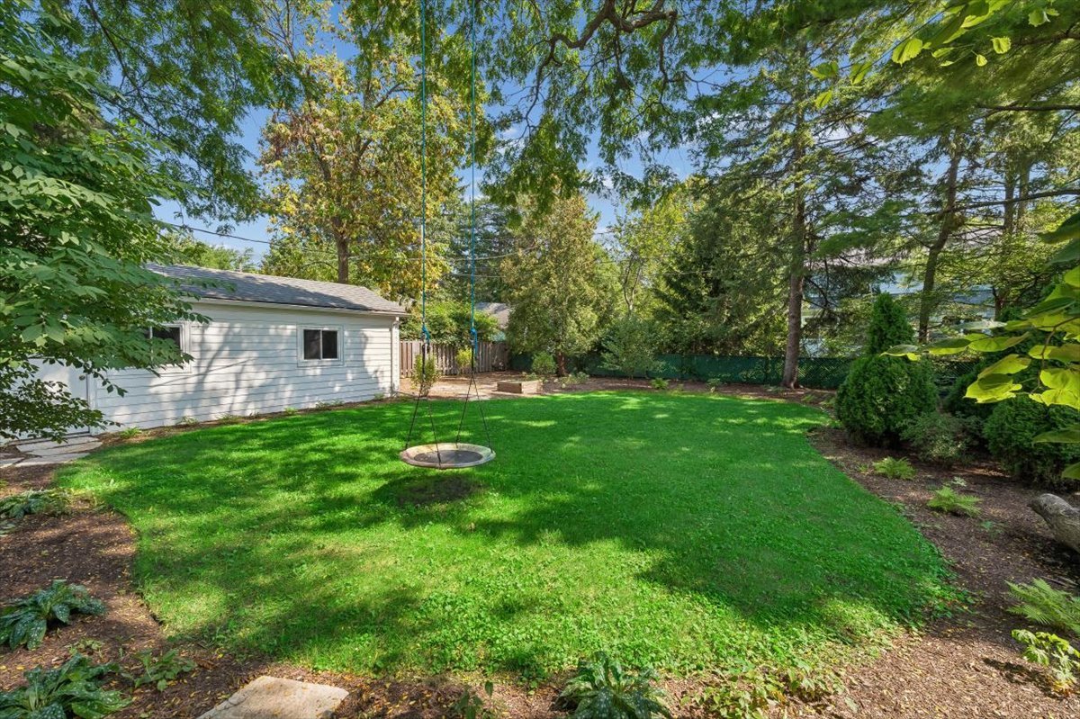 2741 Lincolnwood Drive Property Photo 46