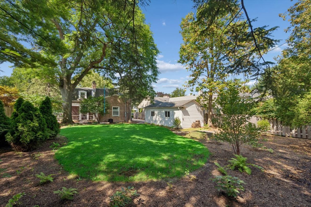 2741 Lincolnwood Drive Property Photo 47