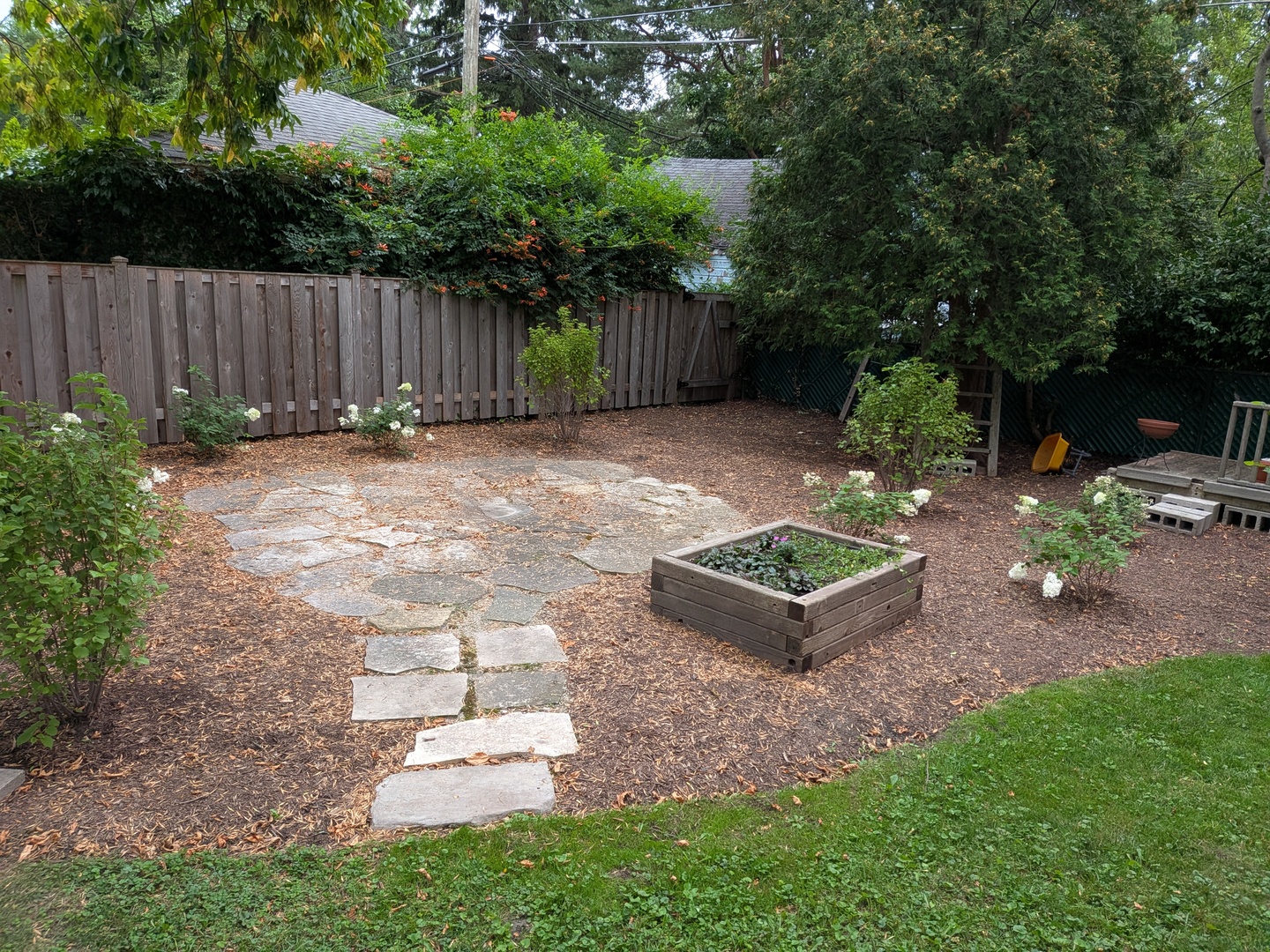 2741 Lincolnwood Drive Property Photo 49