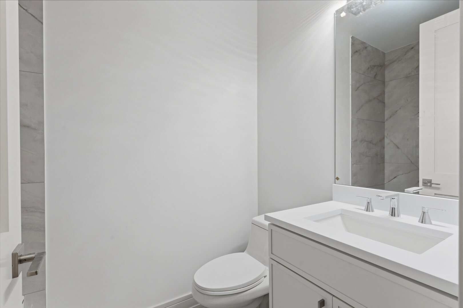 6414 N Francisco Avenue 101 Property Photo 17