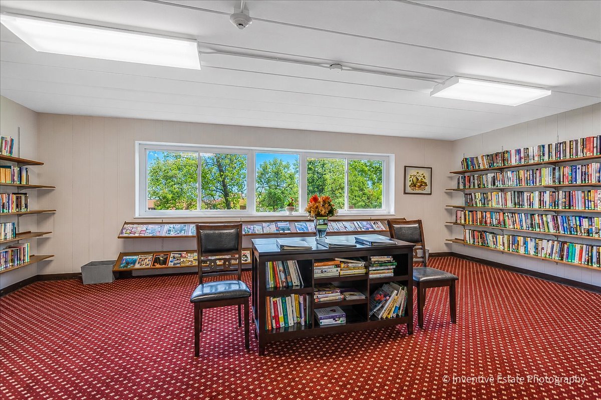 5300 Walnut Avenue 22b Property Photo 17