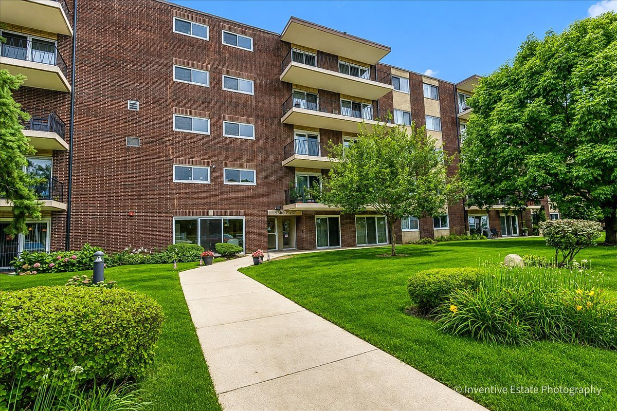 5300 Walnut Avenue 22b Property Photo 21