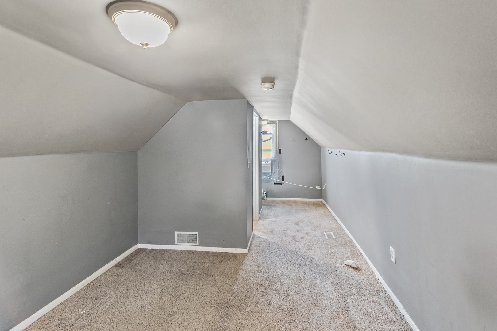1716 N Hickory Street Property Photo 12