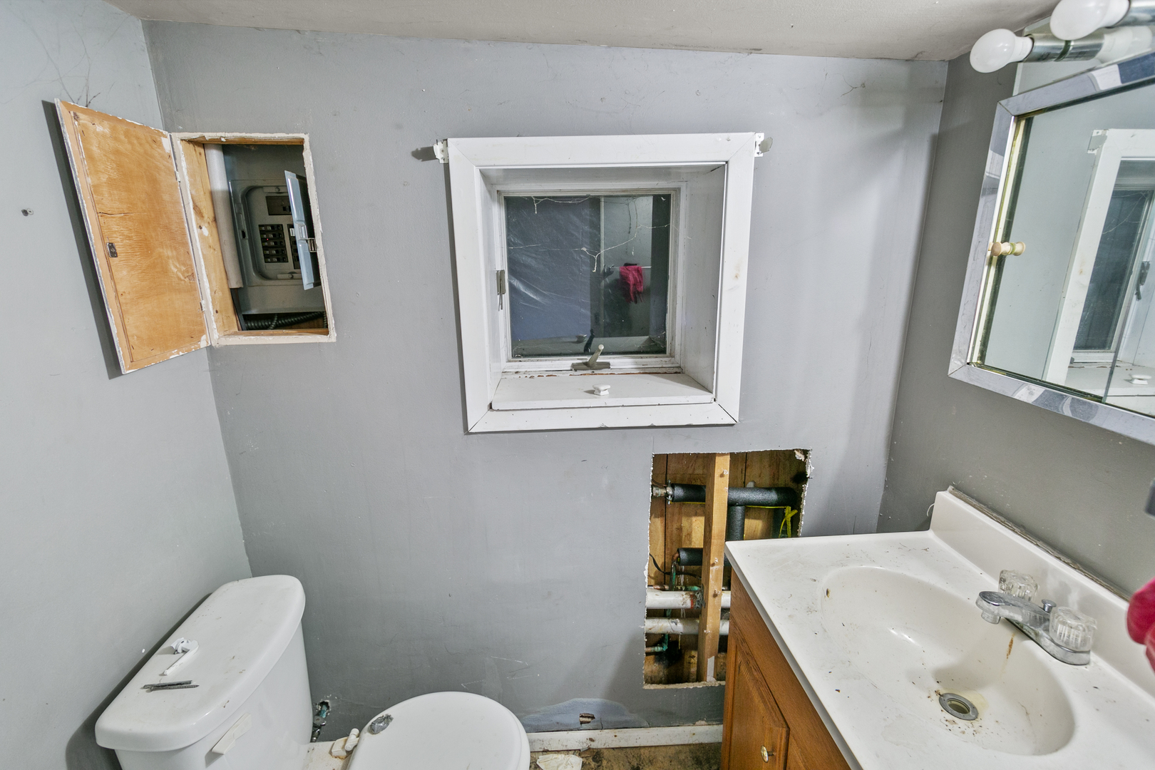 1716 N Hickory Street Property Photo 16