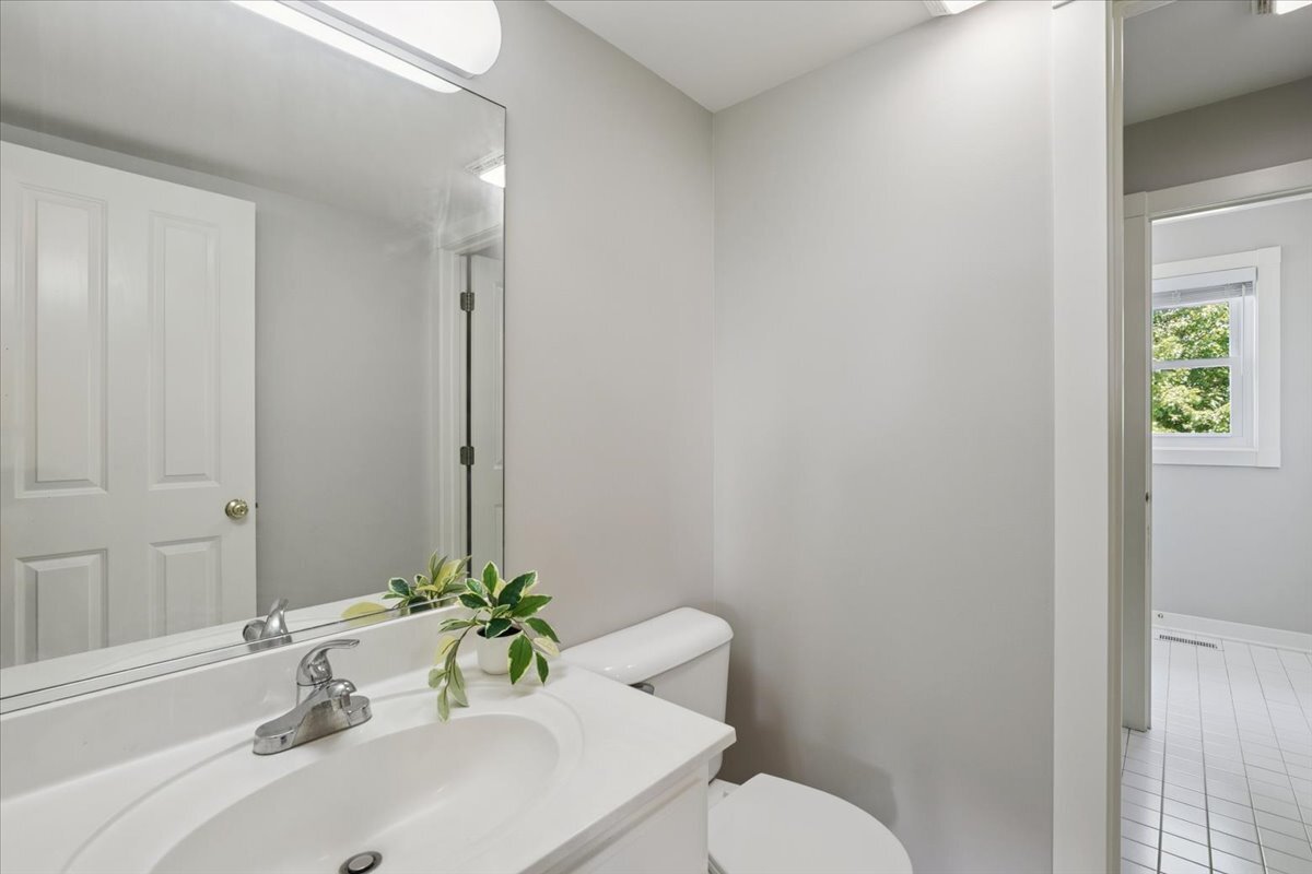 1117 Hedgerow Drive Property Photo 25