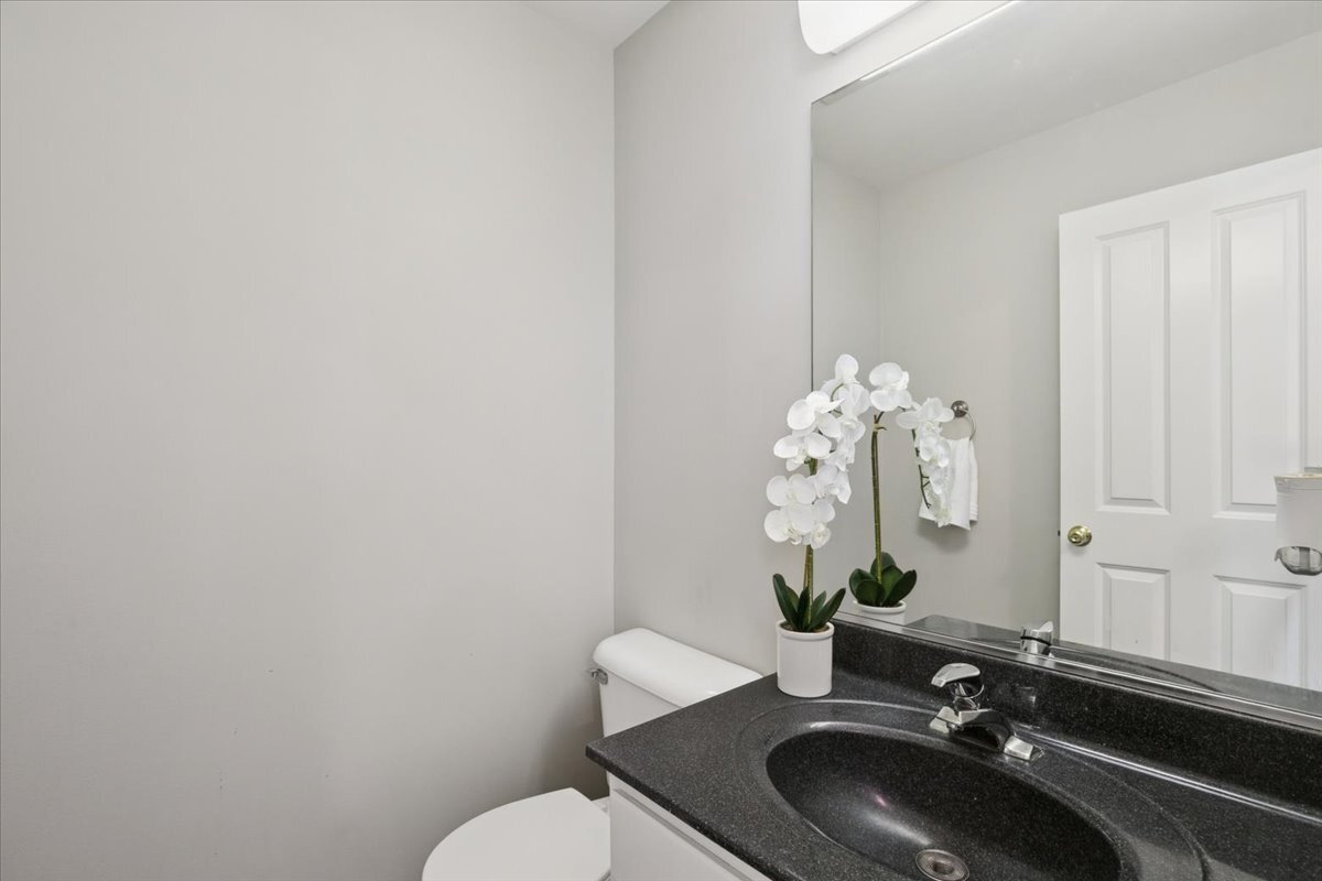 1117 Hedgerow Drive Property Photo 30