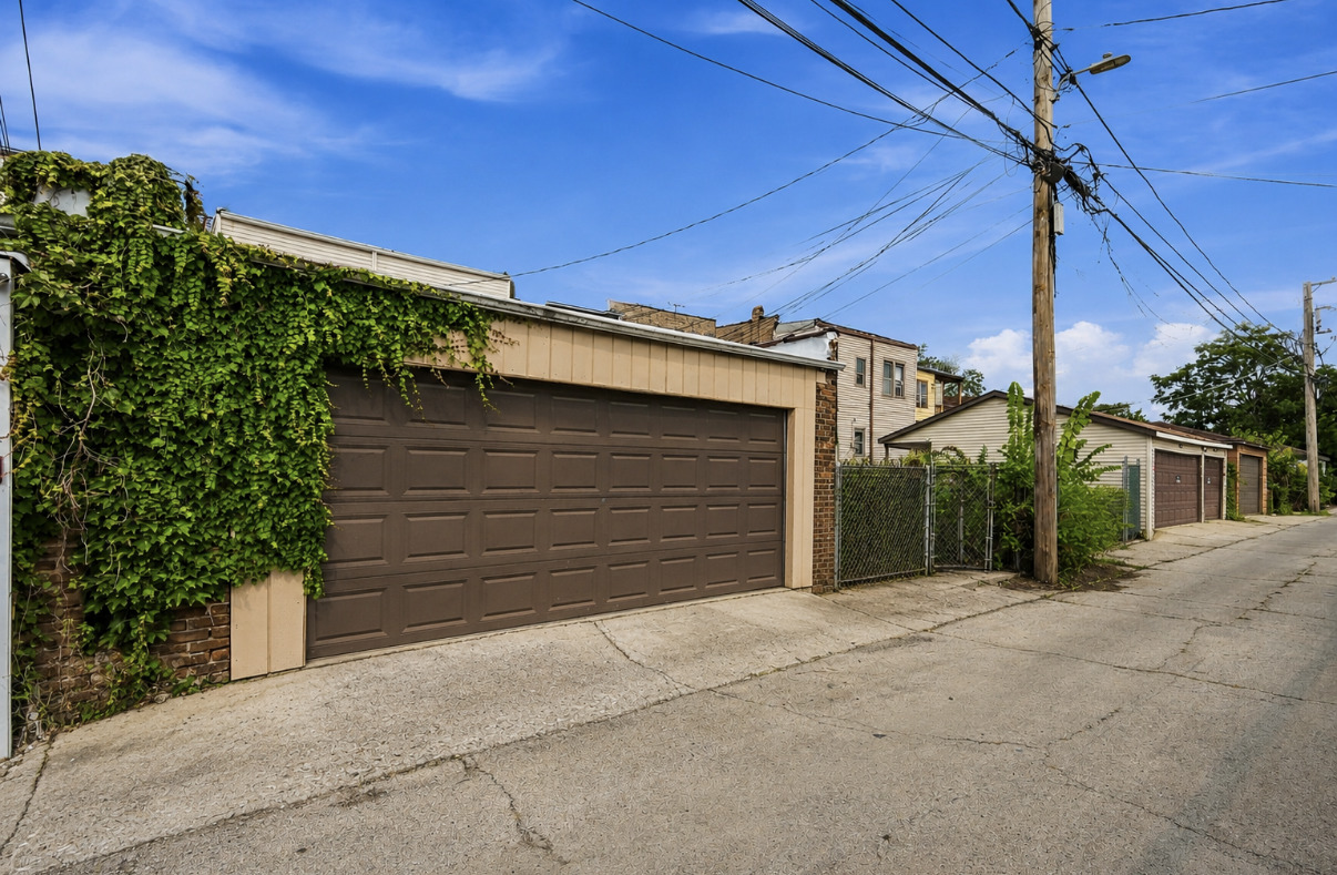 8151 S Ada Street Property Photo 15