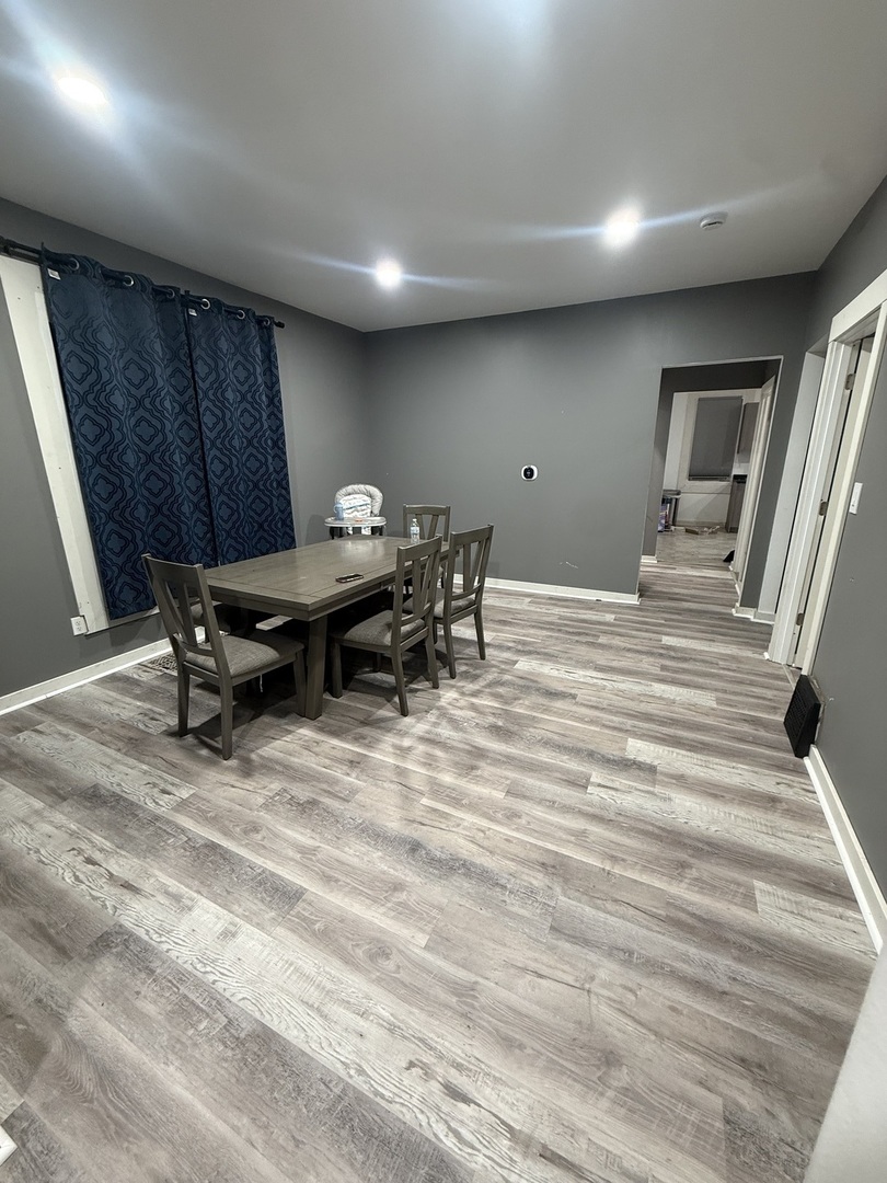 35 W 108th Place Property Photo 6
