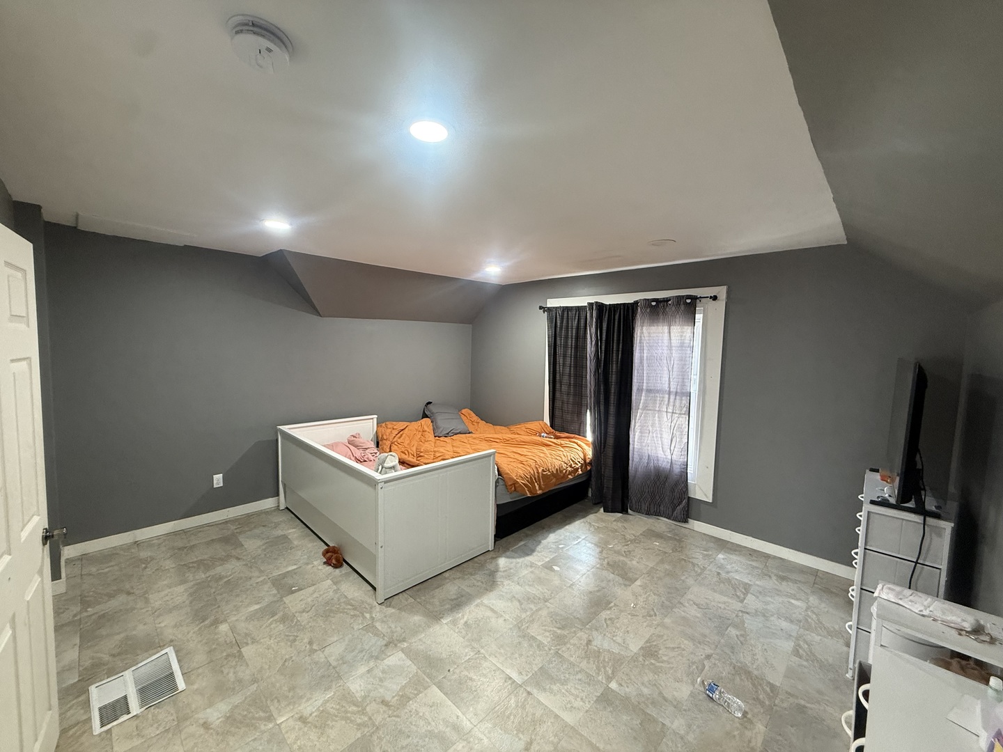 35 W 108th Place Property Photo 18