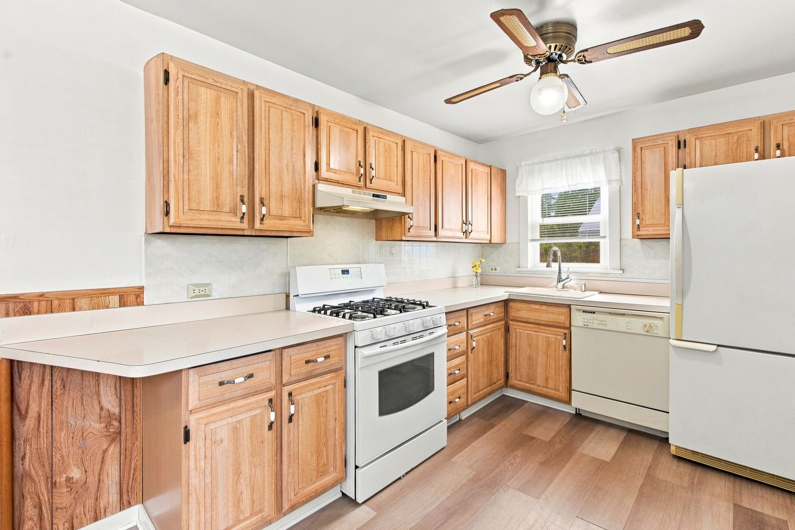 132 S Weston Avenue Property Photo 6