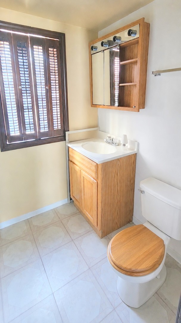 715 E 193rd Place Property Photo 30