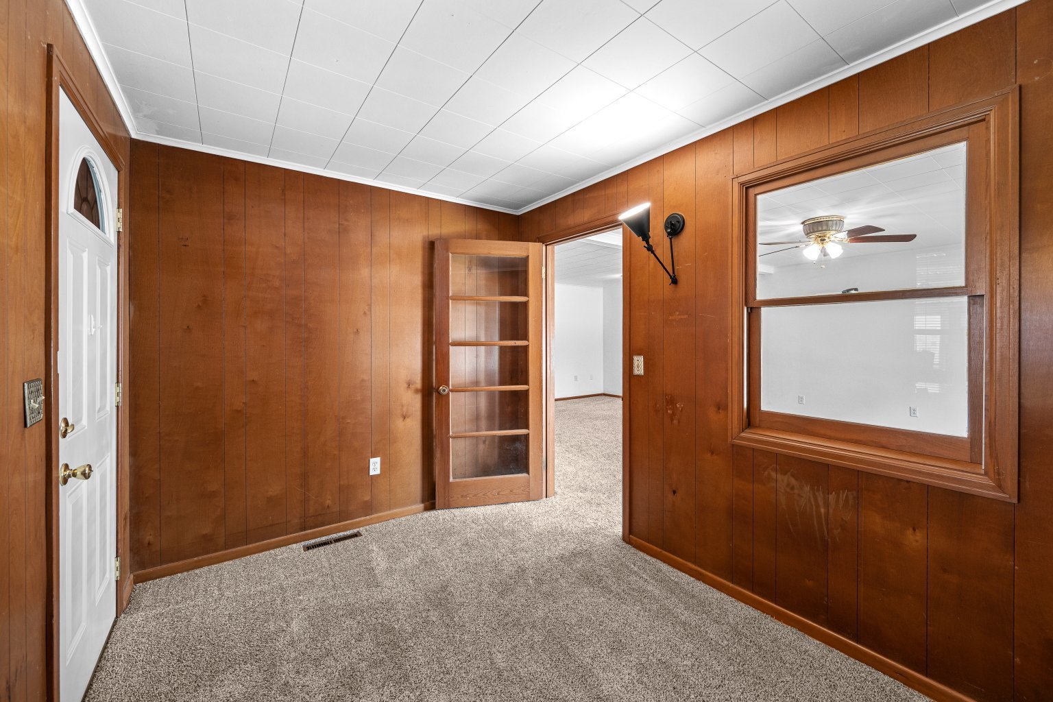 101 E 7th Street Property Photo 15