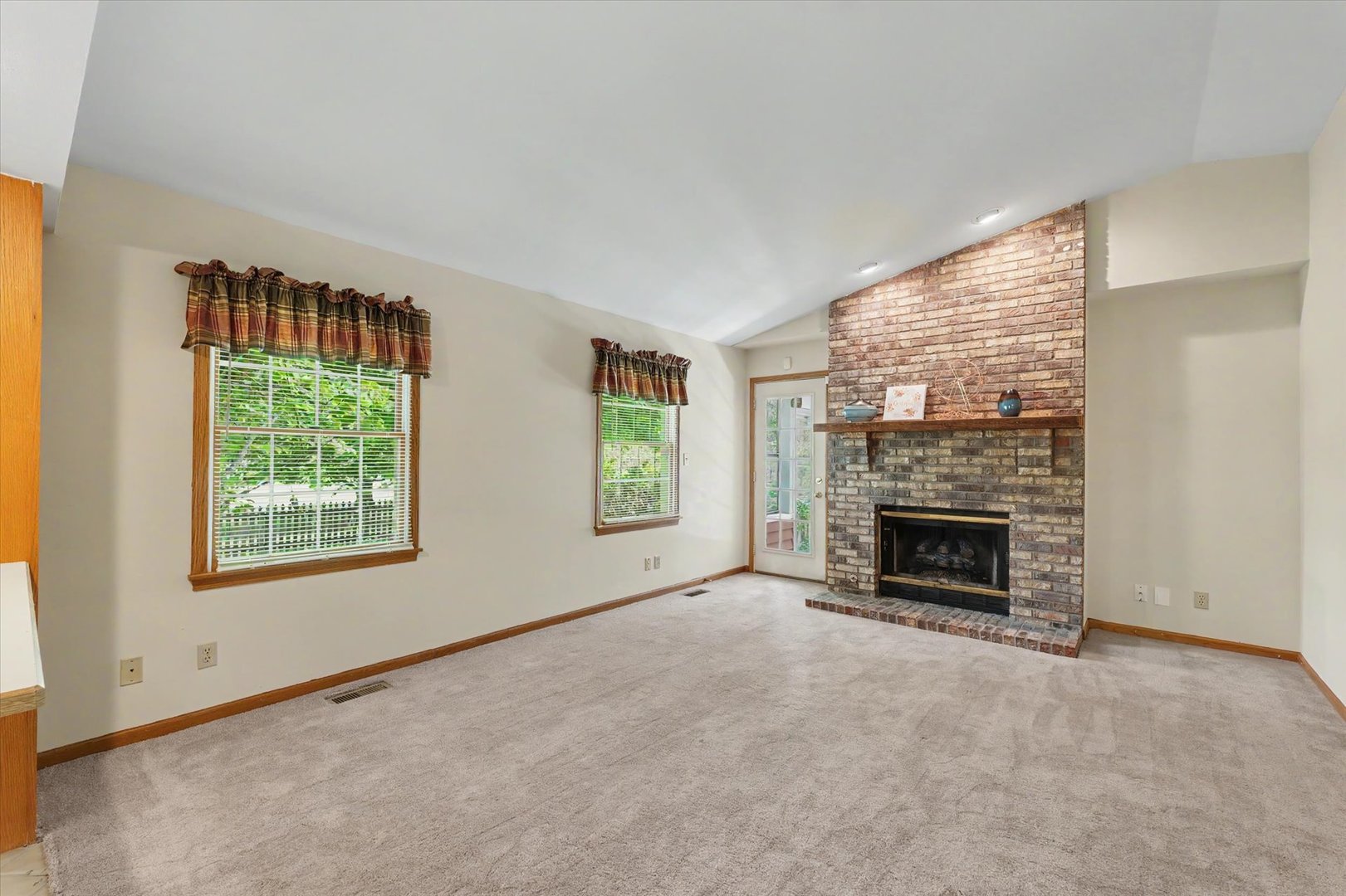 2918 Robeson Park Drive Property Photo 17