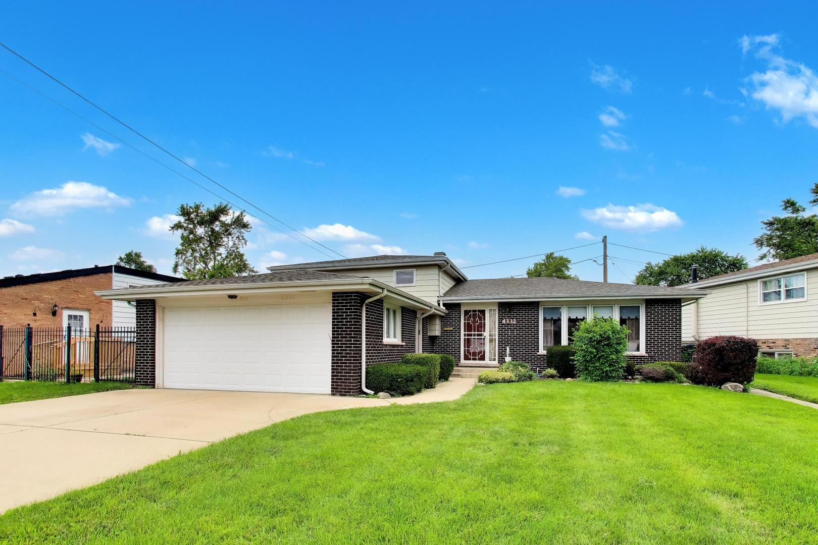 4332 W 118th Place Property Photo 1