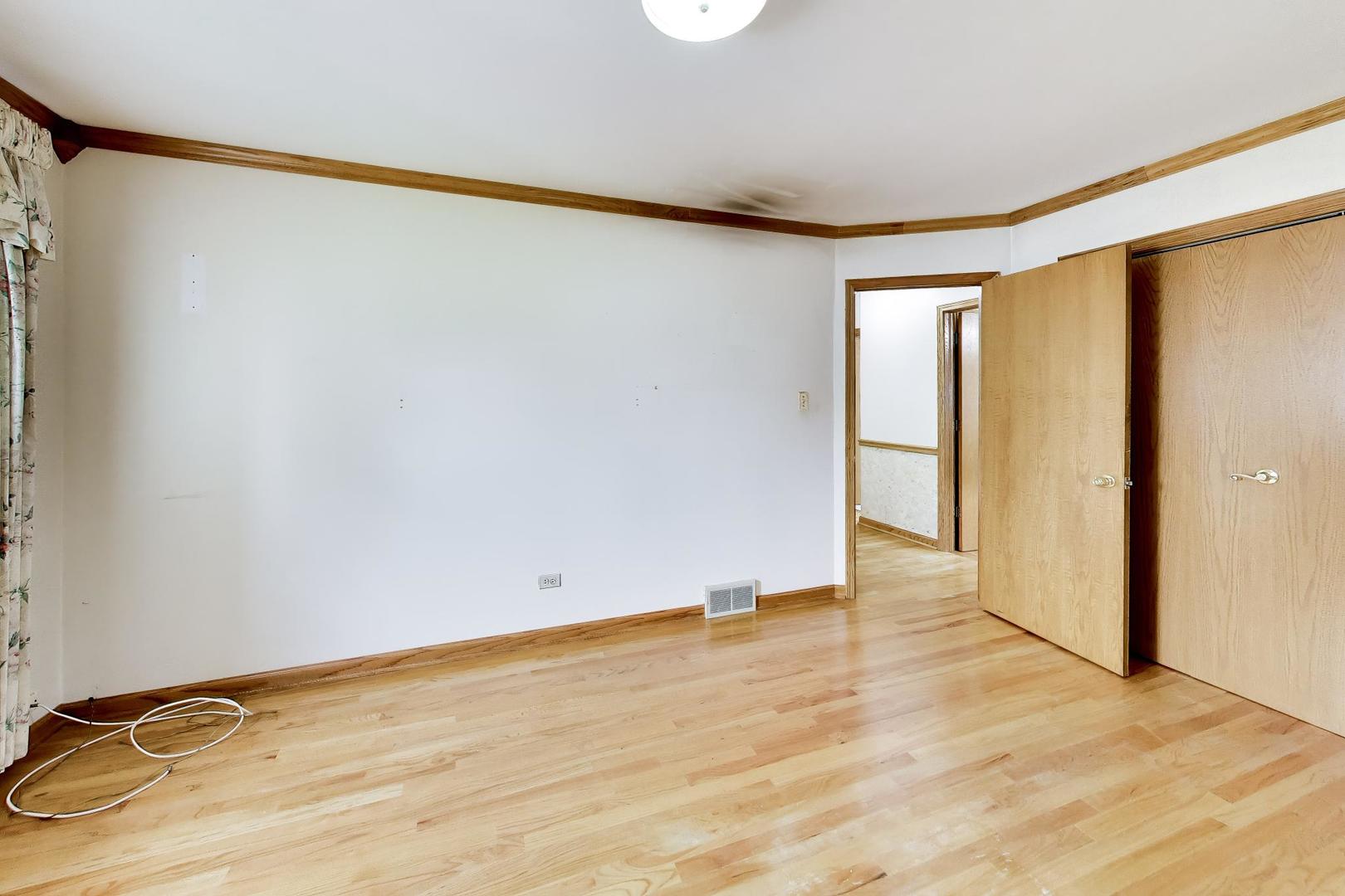 4332 W 118th Place Property Photo 15