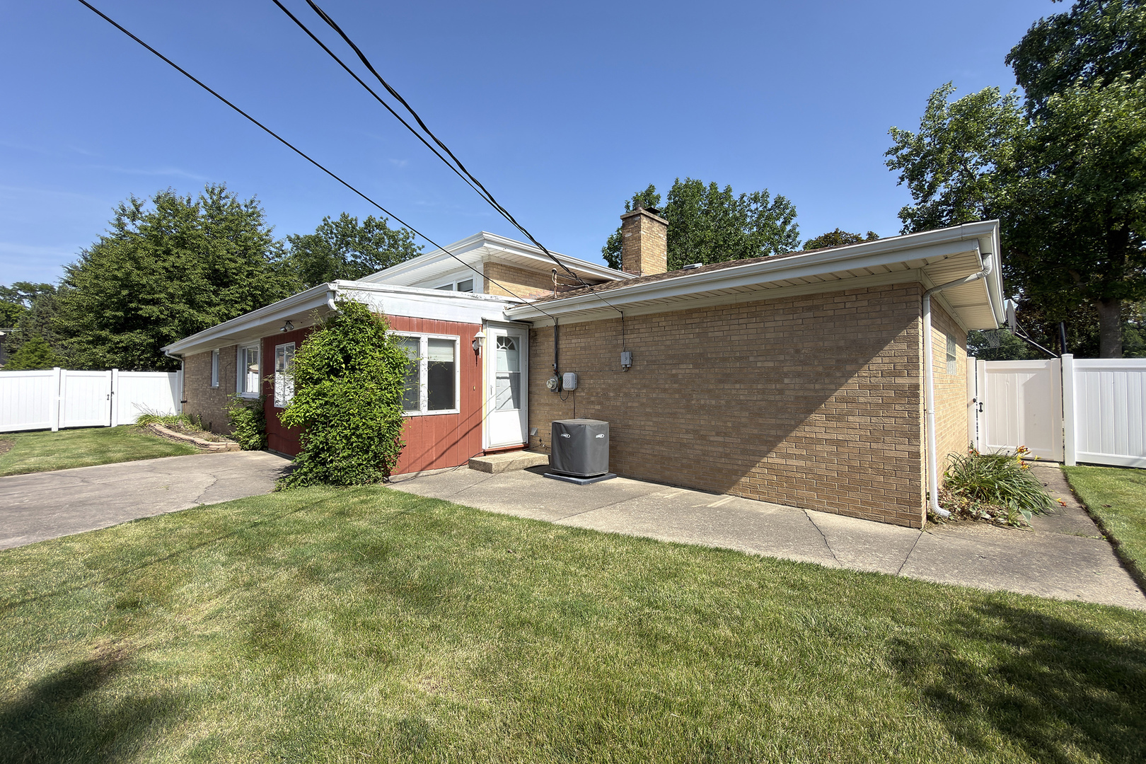 801 S See Gwun Avenue Property Photo 6