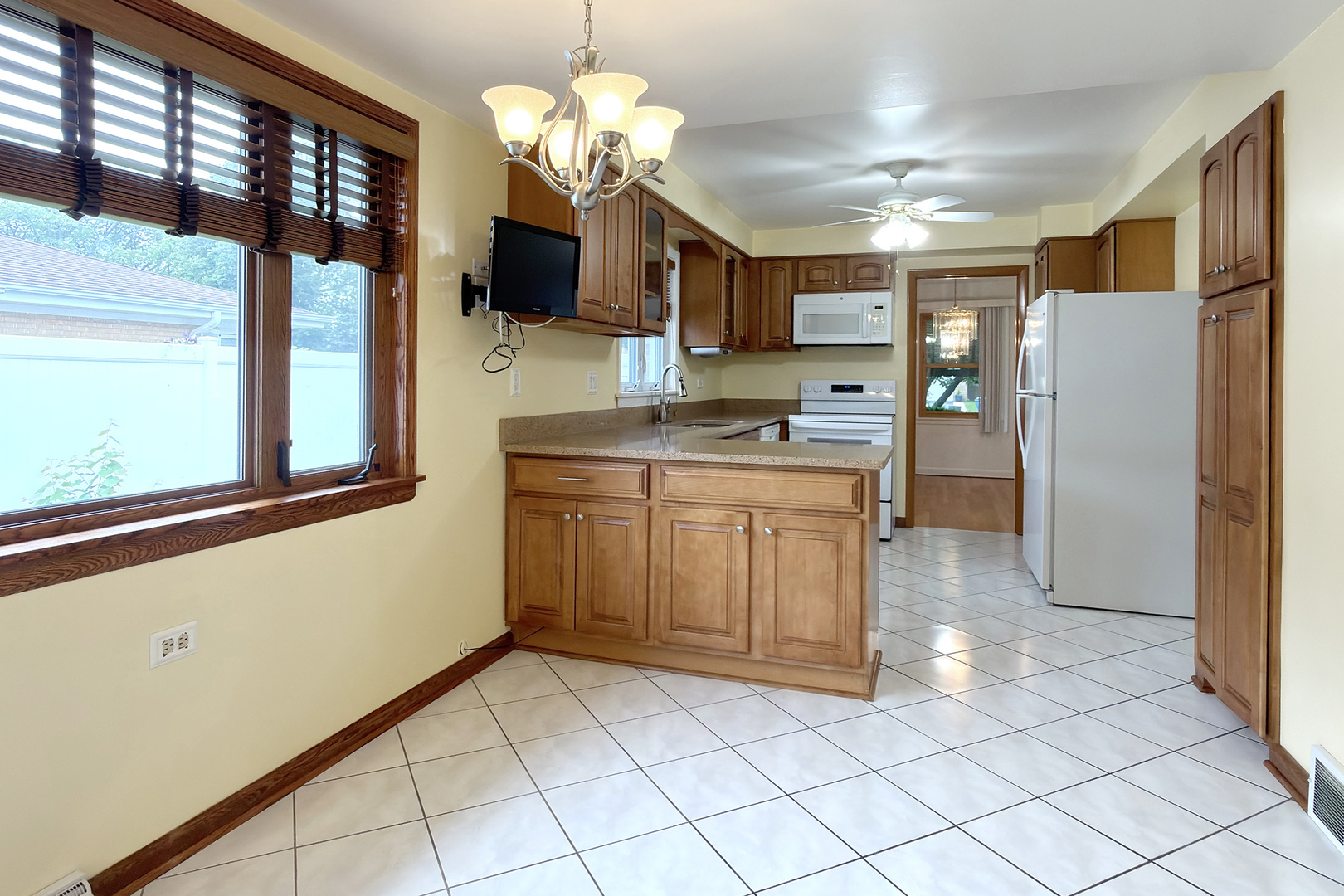 801 S See Gwun Avenue Property Photo 20