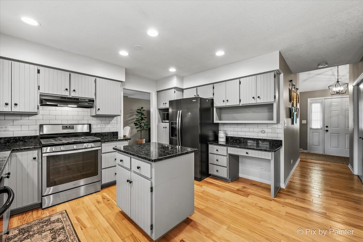 708 Ravinia Drive Property Photo 10