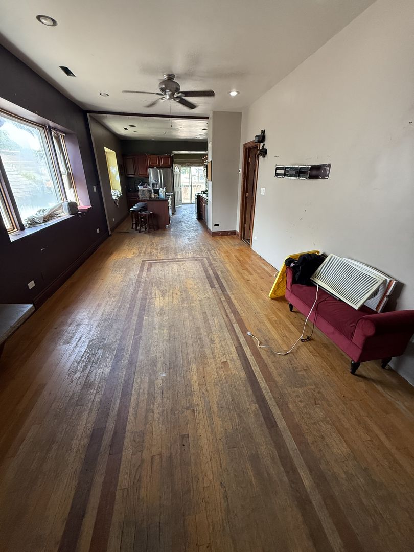 4256 N Meade Avenue Property Photo 4