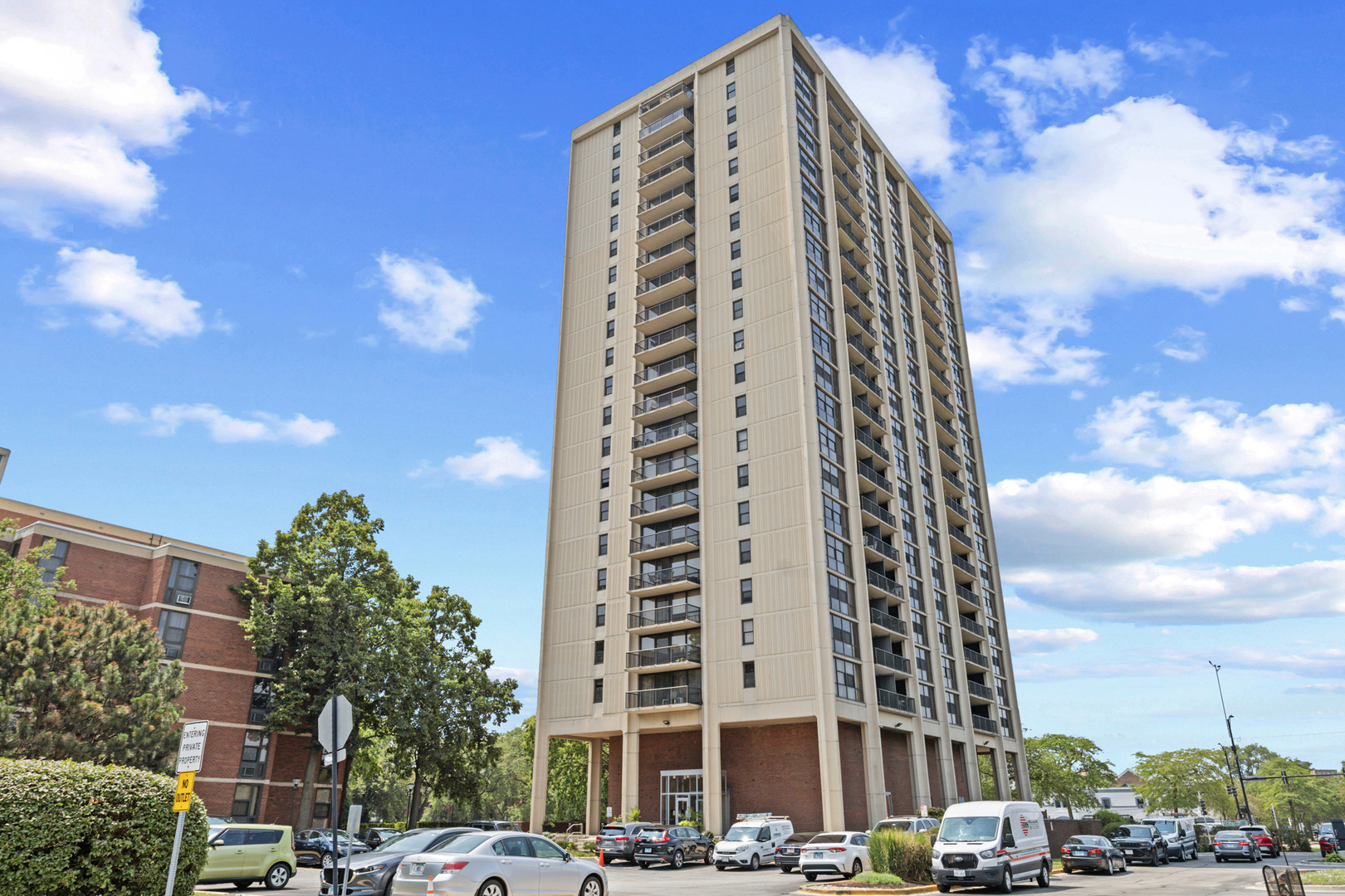 2901 S Michigan Avenue 405 Property Photo 1