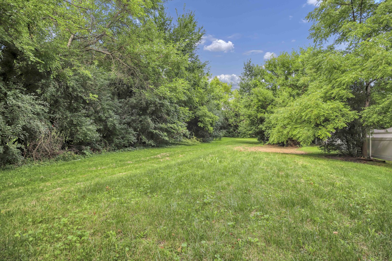 608 S Finley Road Property Photo