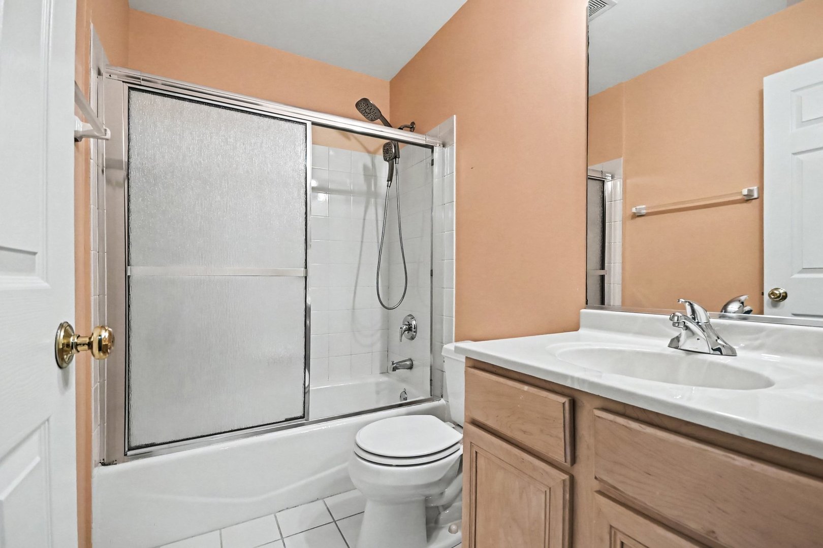 994 Kensington Drive Property Photo 16
