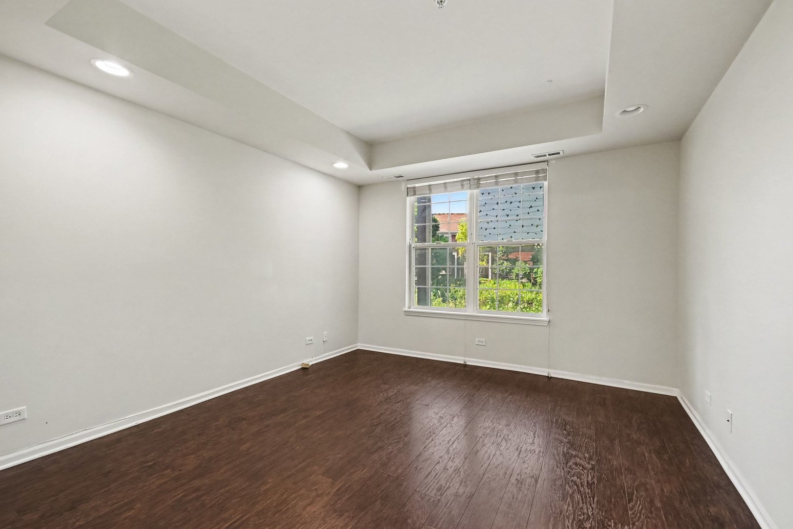 994 Kensington Drive Property Photo 20
