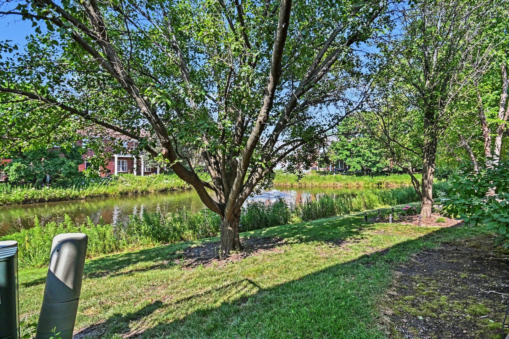 994 Kensington Drive Property Photo 25
