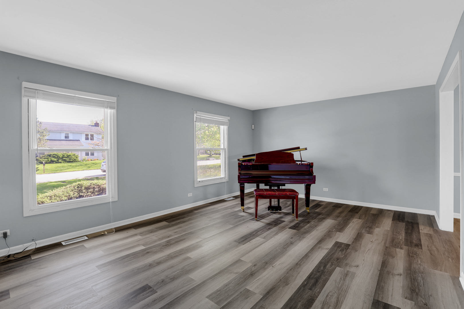 939 Honey Lane Property Photo 6