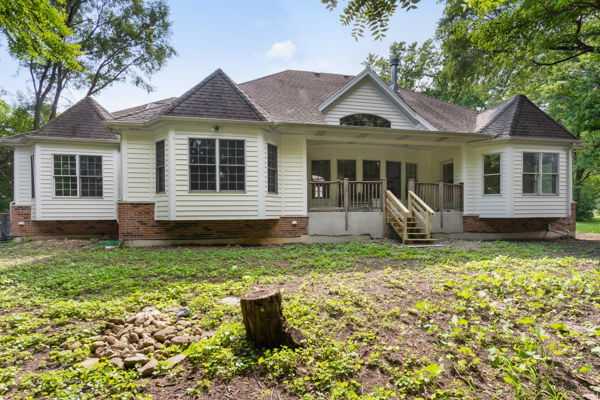 945 Kingston Street Property Photo 3