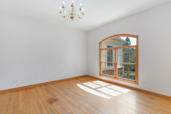 945 Kingston Street Property Photo 13
